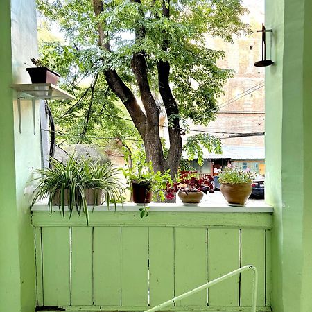 Authentic Old Tbilisi Apartment 外观 照片